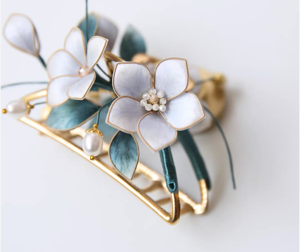 Handmade Silk Flower Hair Claw Clip | Chinese Ronghua Intangible Cultural Heritage | Elegant Wedding Hair Accessory