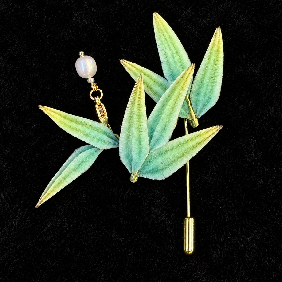blossom-garden-collection-oriental-garden-yangzhou-ronghua-silk-flower-brooches-bamboo-leaf