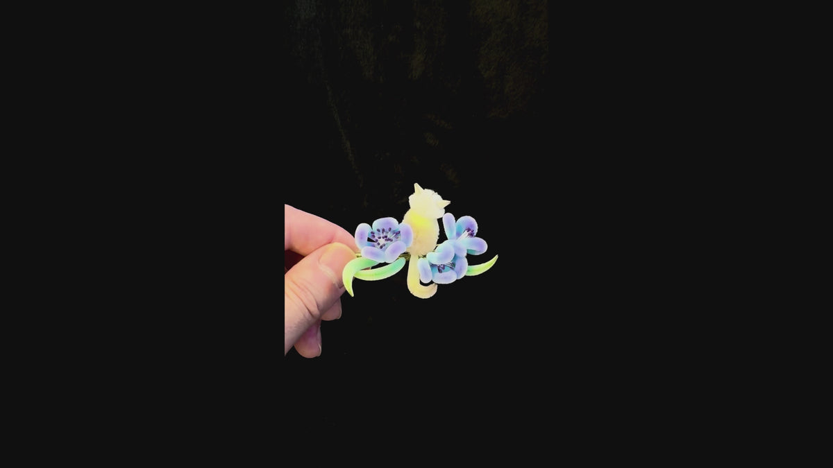 花灵猫 · 扬州绒花胸针