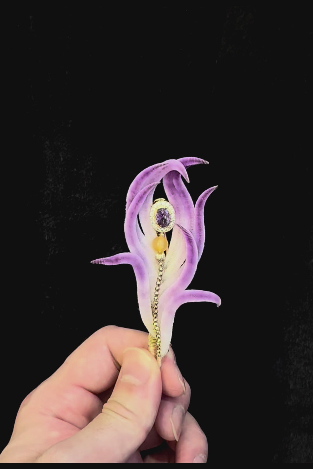 yangzhou-ronghua-brooch